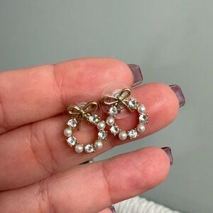 J Crew Wreath Stud Earrings NWOT